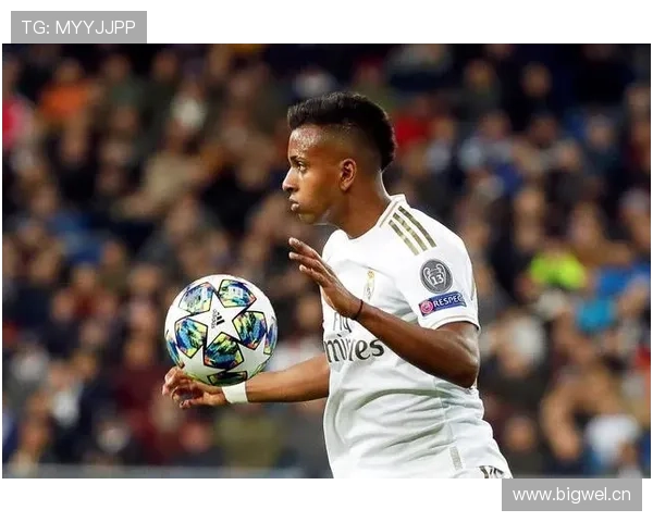 罗德里戈与穆西亚拉:新一代边锋的战术角色与技术风格对比