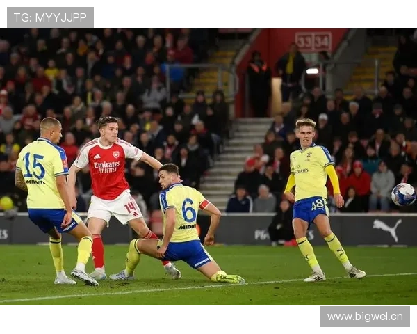 阿森纳高位压迫问题在强强对话中失效，对球队稳定性与竞争格局造成影响