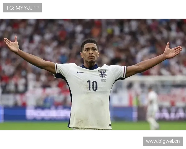 贝林厄姆与同期年轻中场对比：谁才是未来第一中场