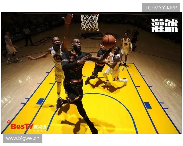 詹姆斯关键战持续高效输出，对比年轻核心显经验优势