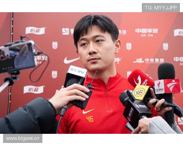 蒋圣龙家到底是不是把健身房当后花园了？天天泡着不来练球？