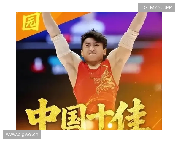 邹敬园家里摆满奖杯，邻居以为开了个小博物馆